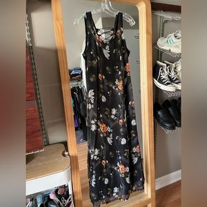 Vintage 90’s black midi floral dress